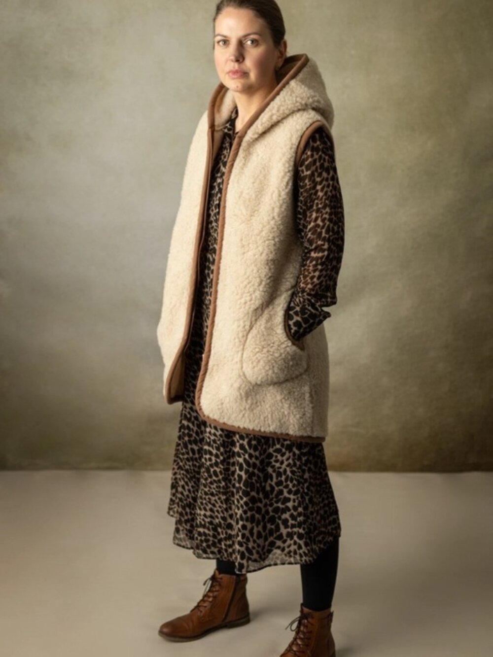 Beige Hooded Long Wool Gilet